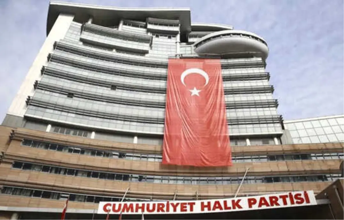 CHP\'de Kritik Toplantı Bitti