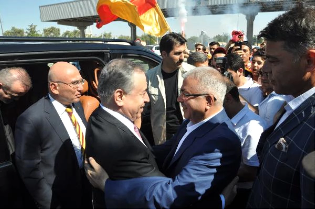 Galatasaray Başkanı Cengiz, Memleketi Gaziantep\'te