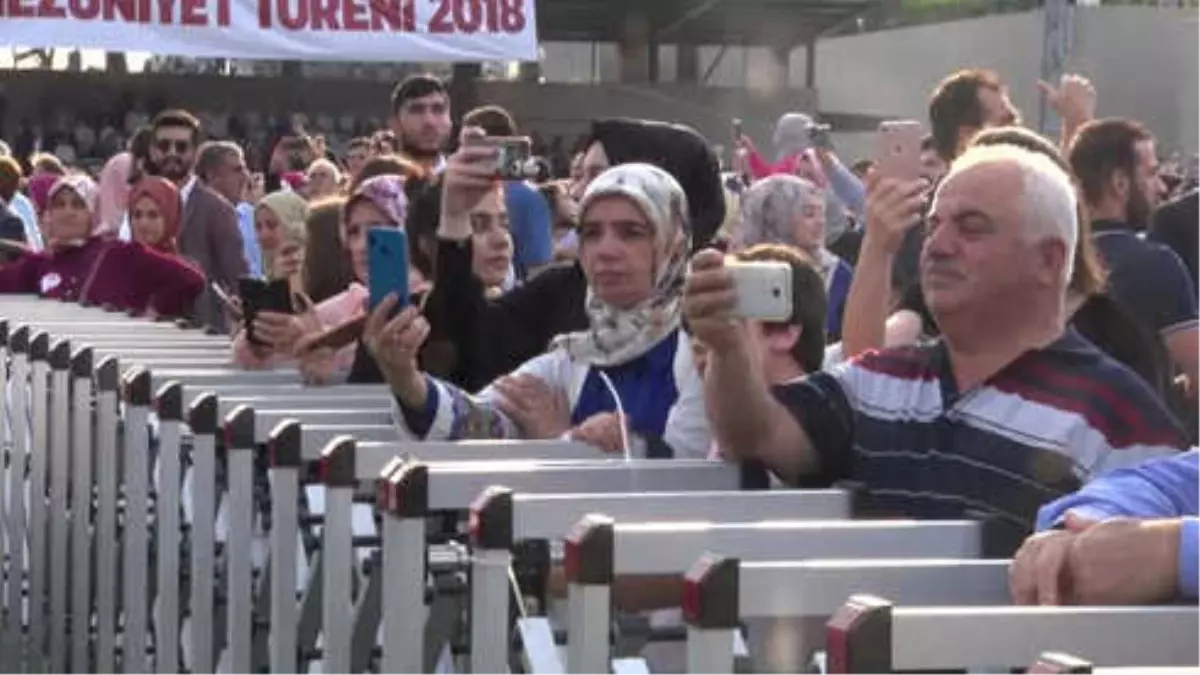 İzü, Dördüncü Dönem Mezunlarını Verdi