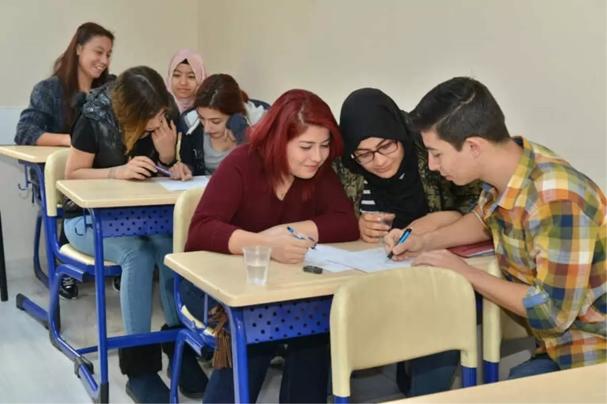 Konyaaltı Belediyesi Etüt Merkezi Öğrencileri Yks\'ye Hazır