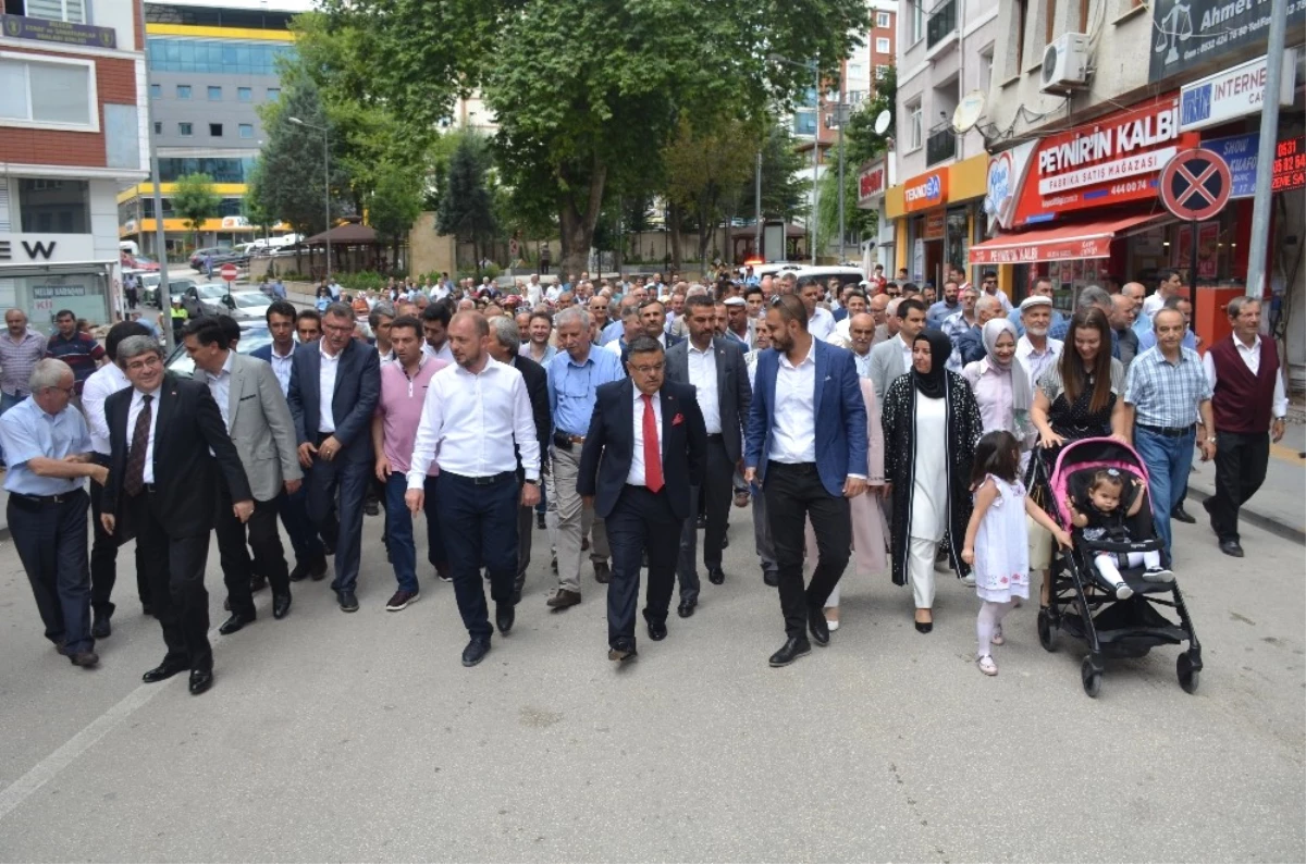 Miting Gibi Mazbata Töreni