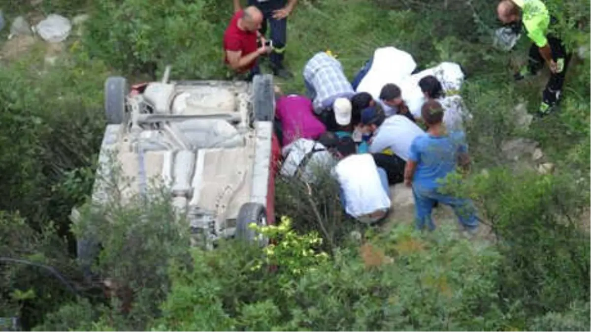 Otomobilini Kanyona Süren Kadın, İntihar Girişiminde Bulundu