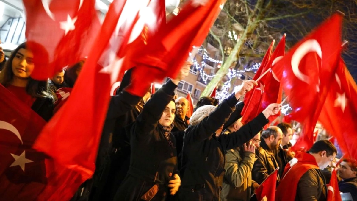 Rotterdam\'da Türkiye\'deki Seçim Sonrası AB Dışındaki Ülkelerden Seçmenlere Oy Verme Yasağı