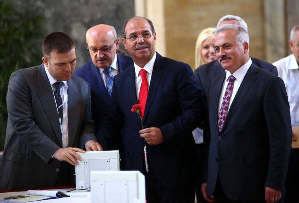 TBMM\'de Milletvekili Kayıtları Devam Ediyor