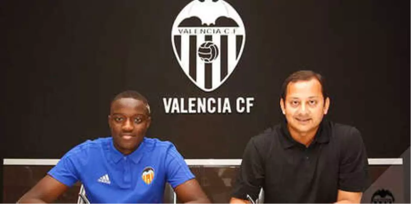 Valencia, Diakhaby\'yi Transfer Etti