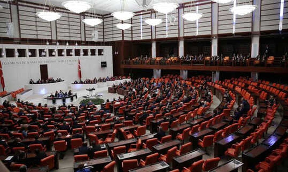 19 Yıl Sonra 8 Partili Meclis