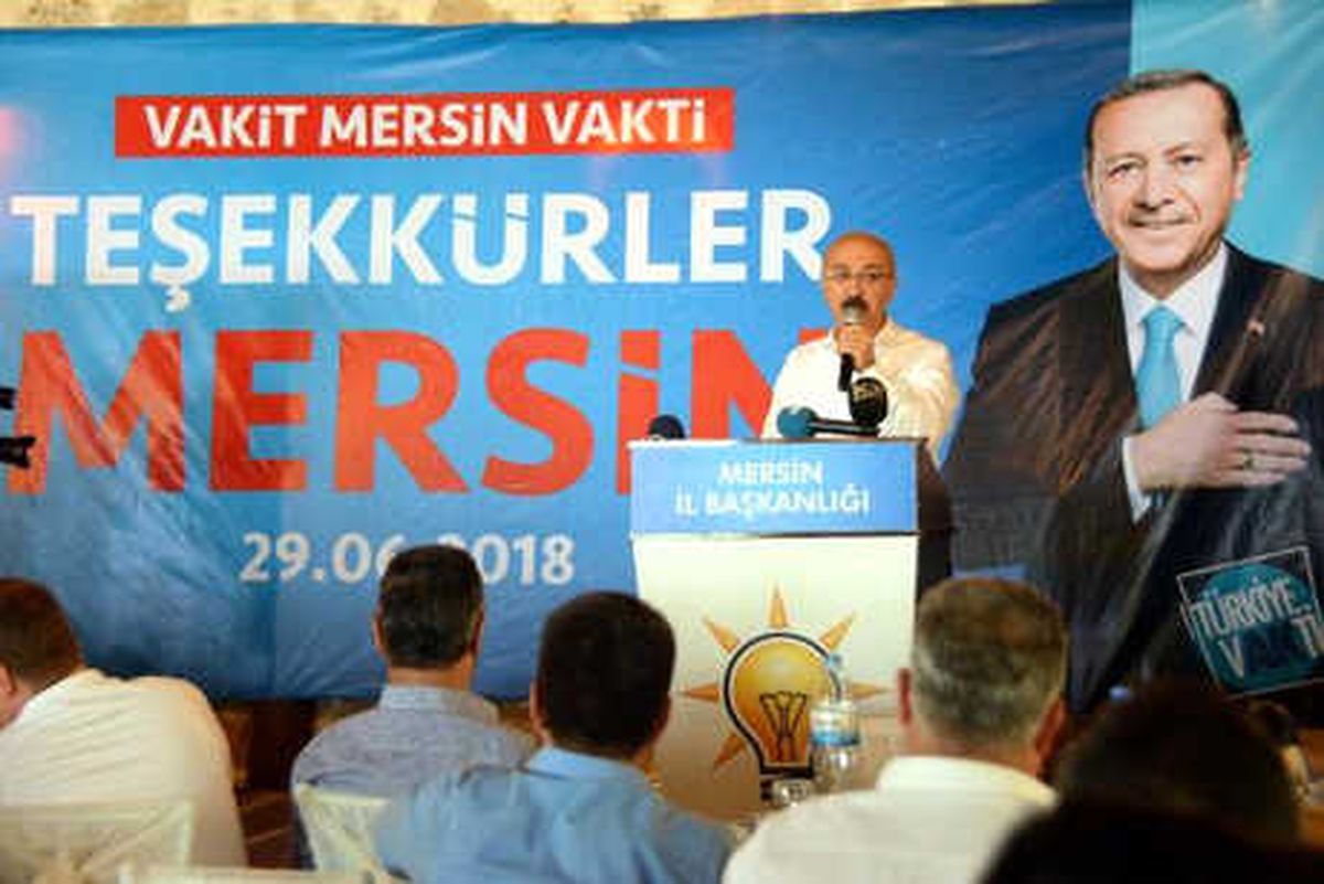 Bakan Elvan: Milletin Gözü Boyanmaz, Basireti Bağlanamaz