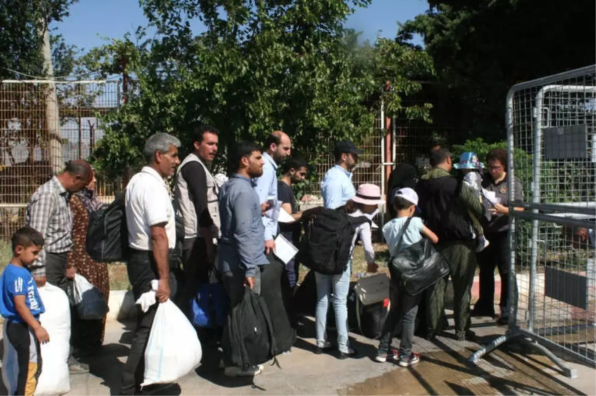 Bayramı Ülkelerinde Geçiren 7 Bin Suriyeli Türkiye\'ye Döndü