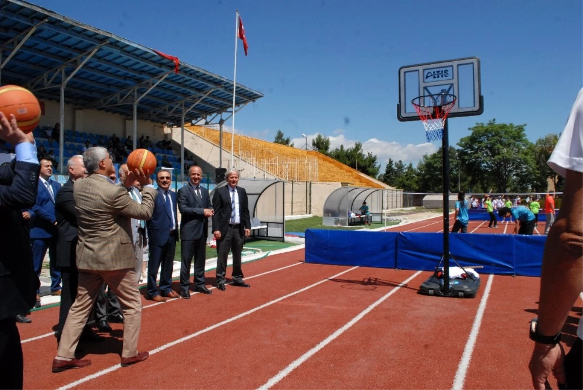 Burdur\'da Yaz Spor Okulları Start Aldı
