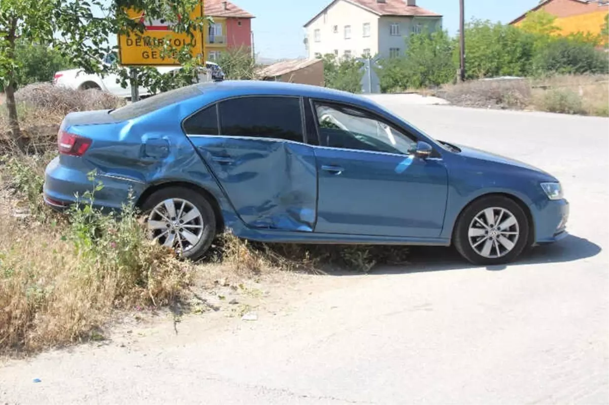 Elazığ\'da Trafik Kazası: 2 Yaralı