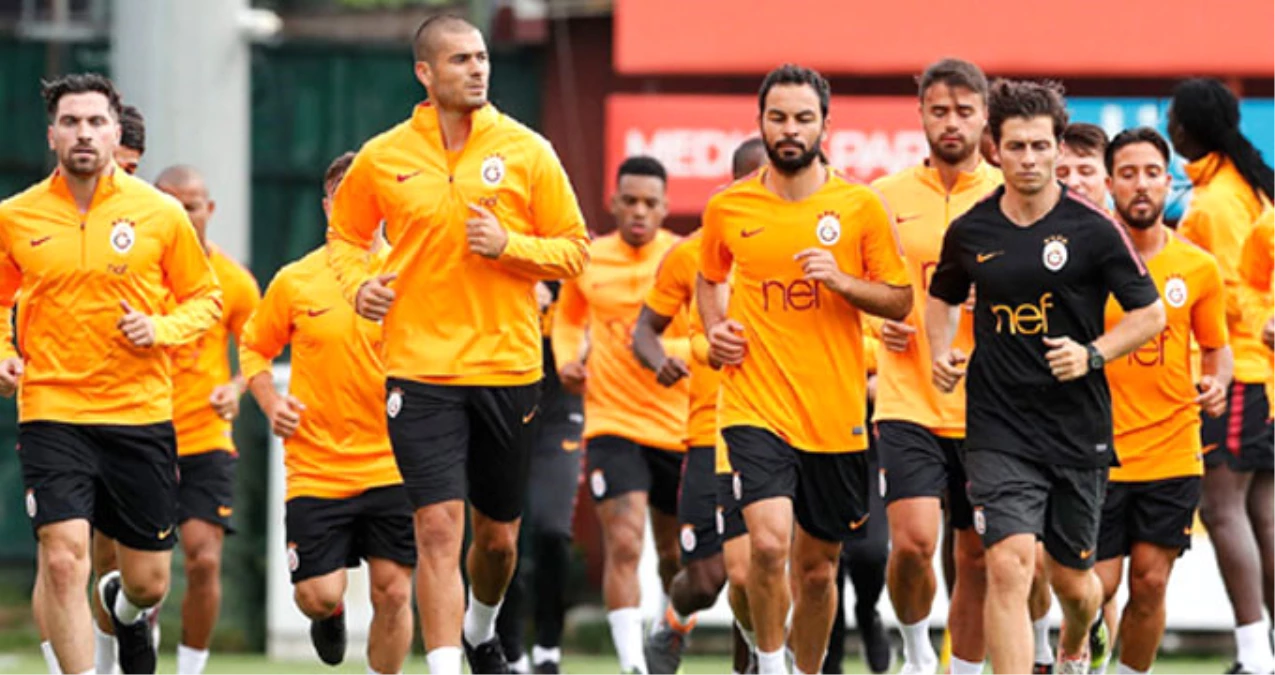 Galatasaray\'ın Hazırlık Maçındaki Rakibi PSV!