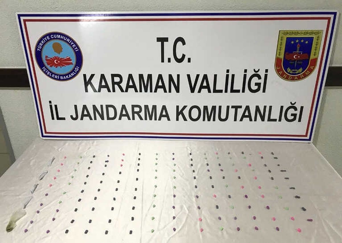 Karaman\'da Uyuşturucu Hap ve Esrar Operasyonu