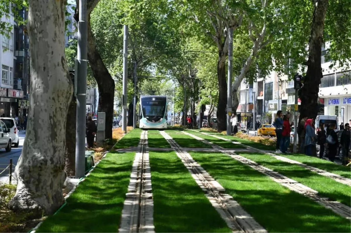 Konak Tramvayı "Resmen" Başlıyor