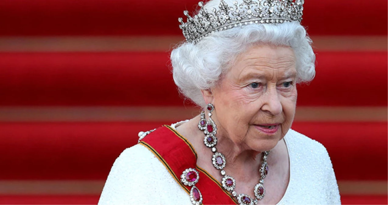 İngiltere, 92 Yaşındaki Kraliçe\'nin Cinsel Hayatını Konuşuyor