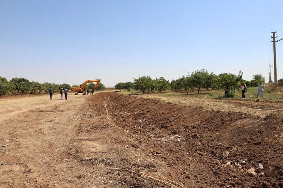 Mardin\'de Drenaj Kanallarını Temizliyor