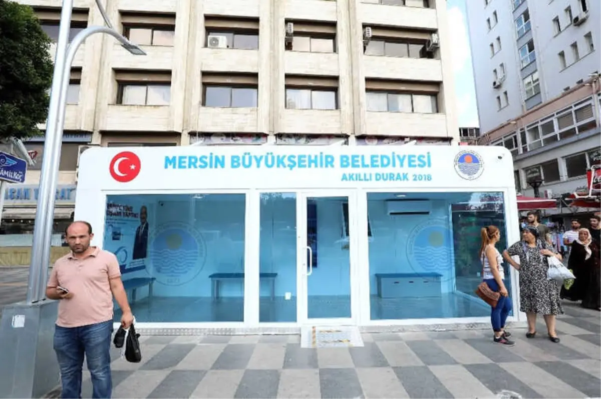 Mersin\'de \'Akıllı\' Duraklar Hem Sıcaktan Hemde Soğuktan Koruyor