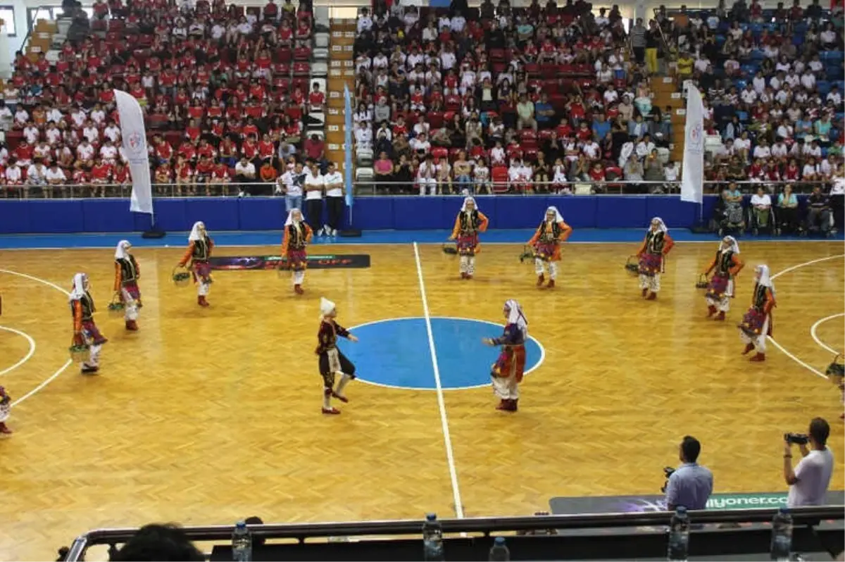 Mersin Spor Merkezleri Törenle Açıldı