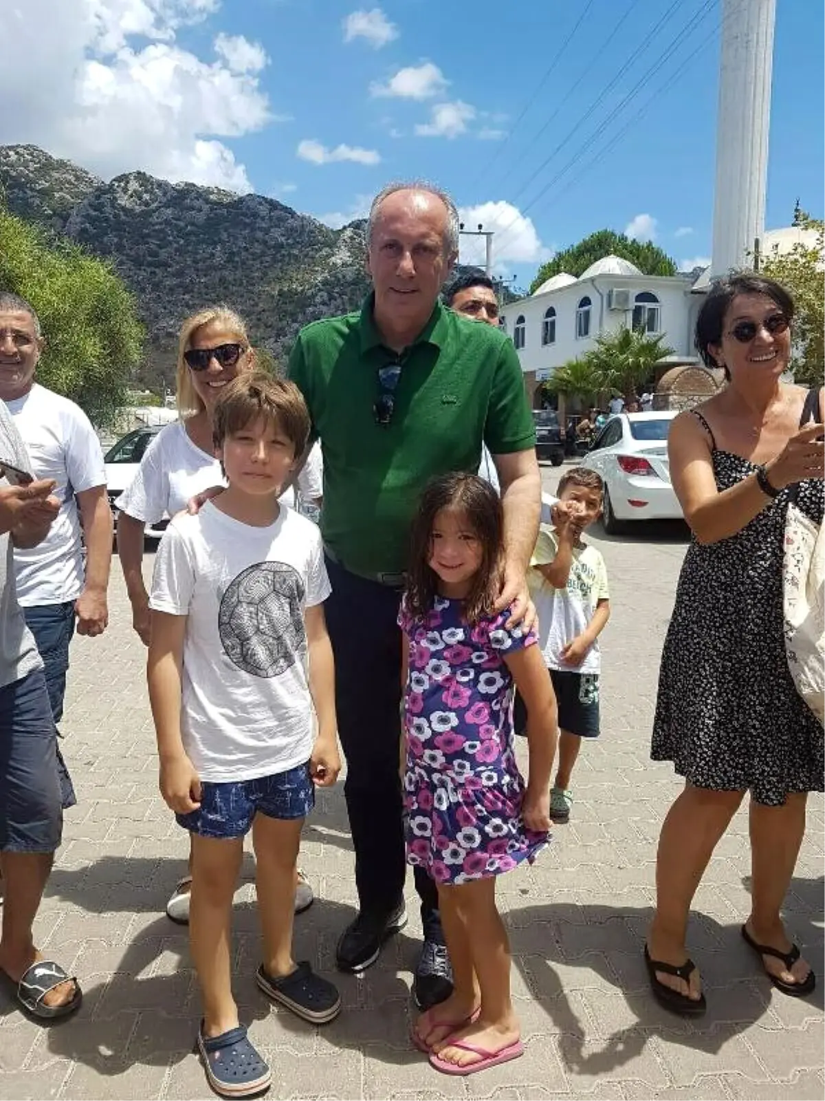 Muharrem İnce, Marmaris\'te Tatilde