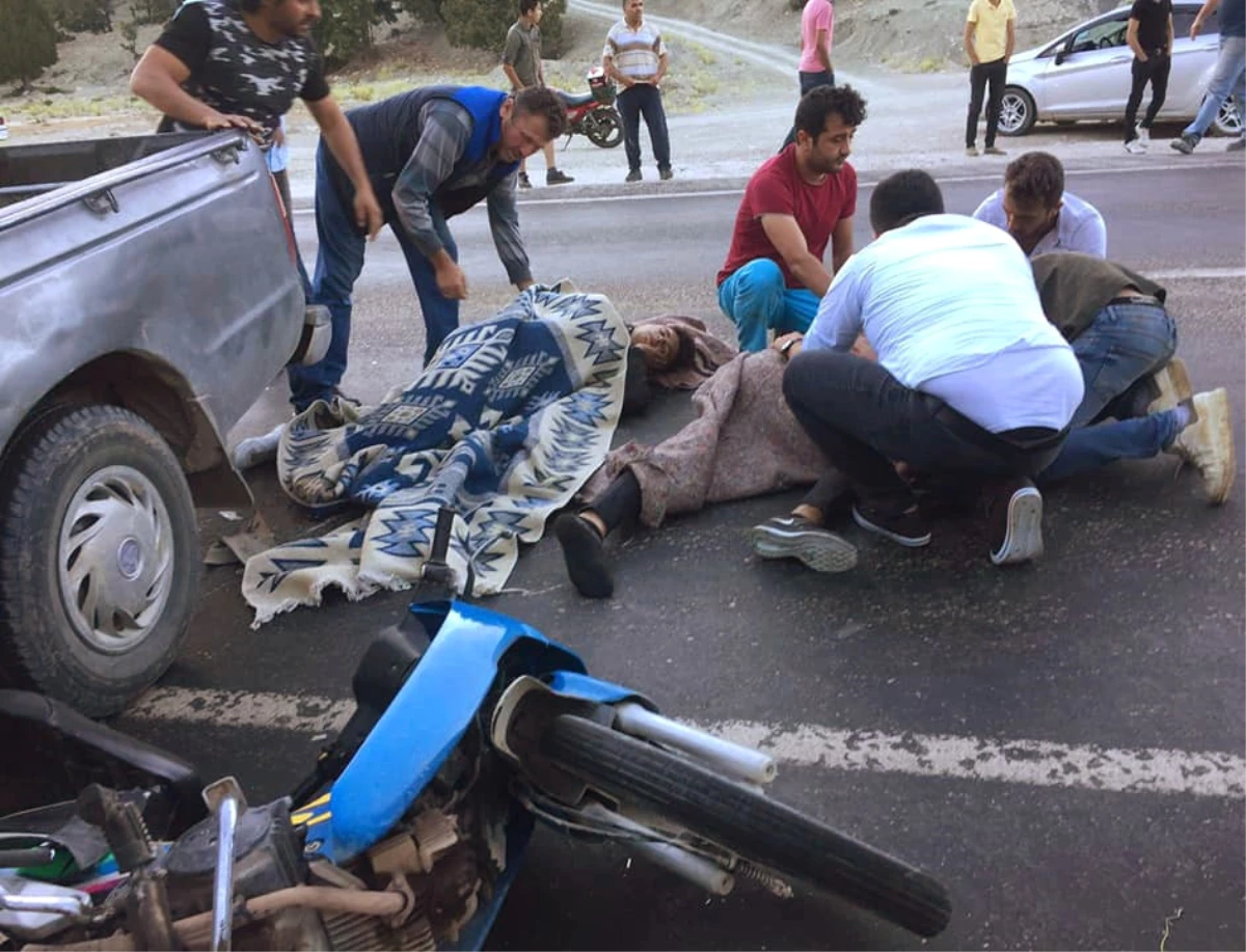 Antalya\'da Trafik Kazası: 2 Yaralı