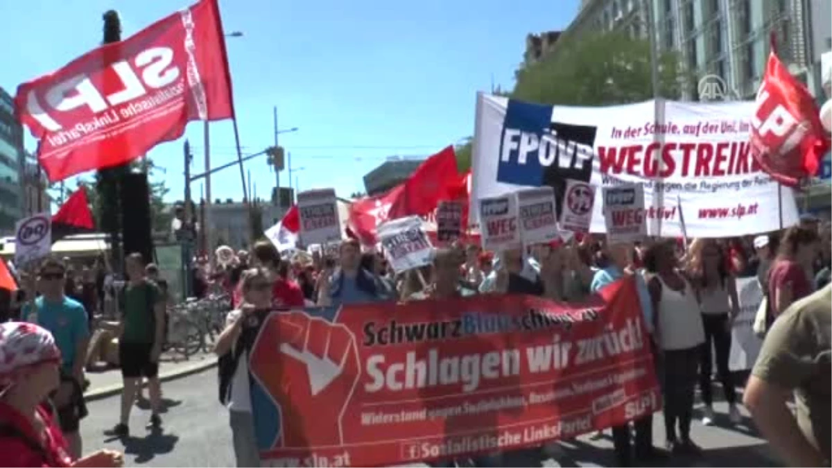 Avusturya\'da Hükümet Karşıtı Gösteri