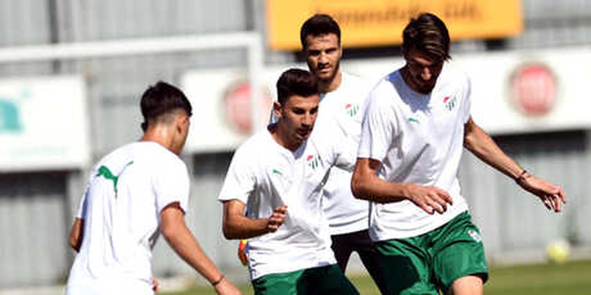 Bursaspor\'da Hazırlıklar Sürüyor