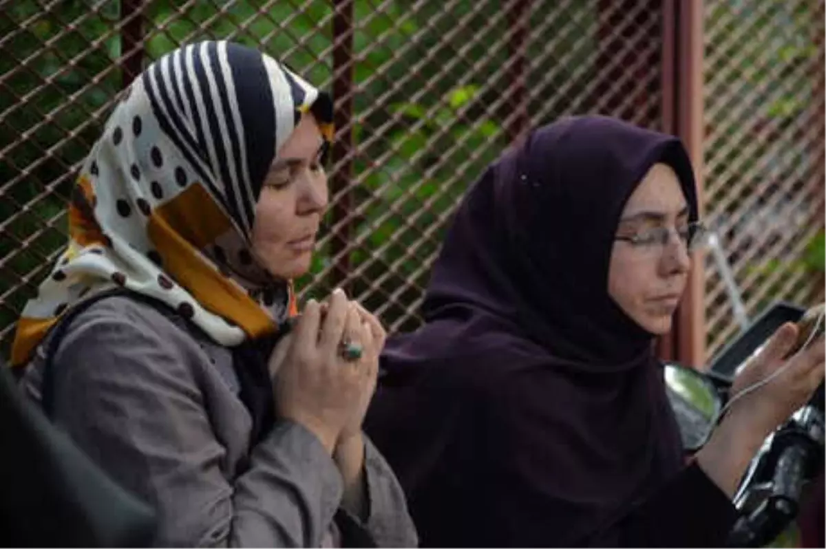 Çocukları Sınavdaki Velilerden, İnşaat Çalışanlarına Gürültü İsyanı