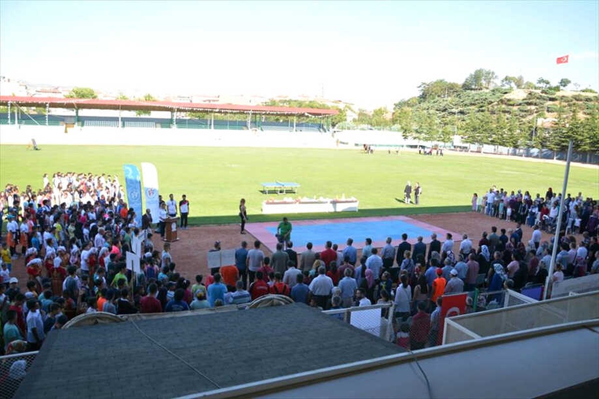Kırşehir\'de Yaz Spor Okulları Açıldı