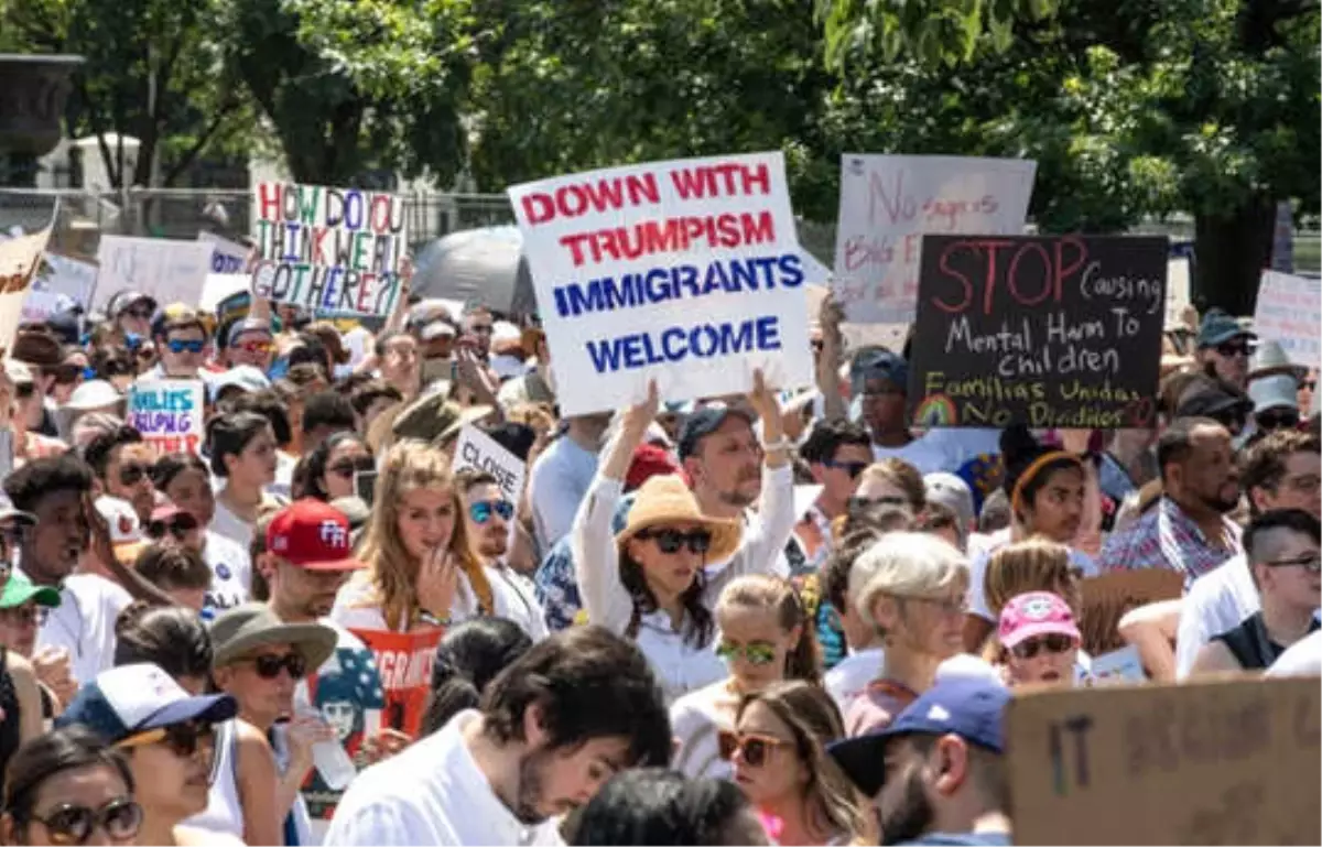 ABD\'de Trump\'ın Göçmen Politikası Protesto Edildi