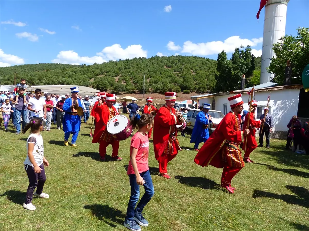 Ahırlı Köpük Helvası ve Yayla Şenliği