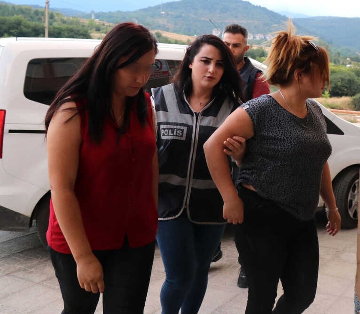 Bolu\'da Fuhuş Operasyonu: 6 Gözaltı
