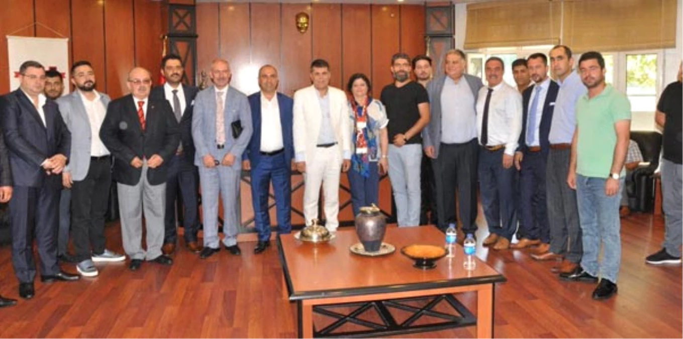 Gaziantepspor\'da Hasan Şahin Yeniden Başkan