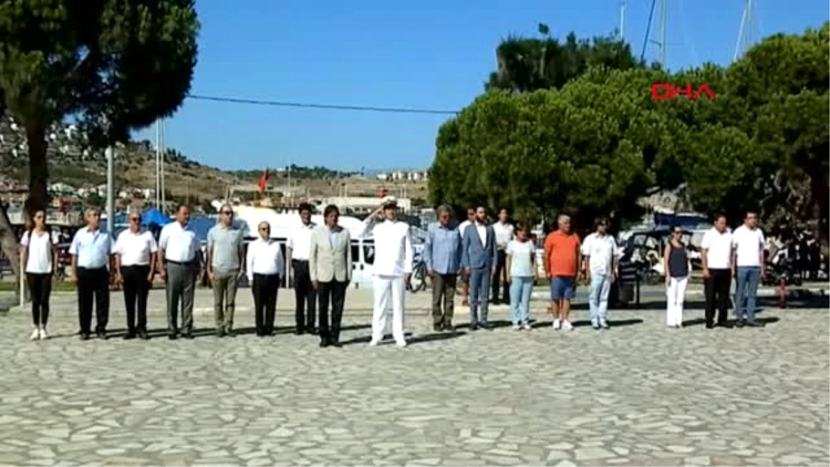 İzmir Foça\'da Denizcilik ve Kabotaj Bayramı Törenle Kutlandı