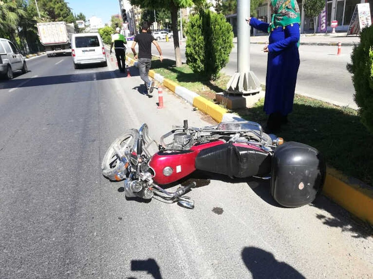 Kazazede Öğrenciyi Polisler Sınava Yetiştirdi