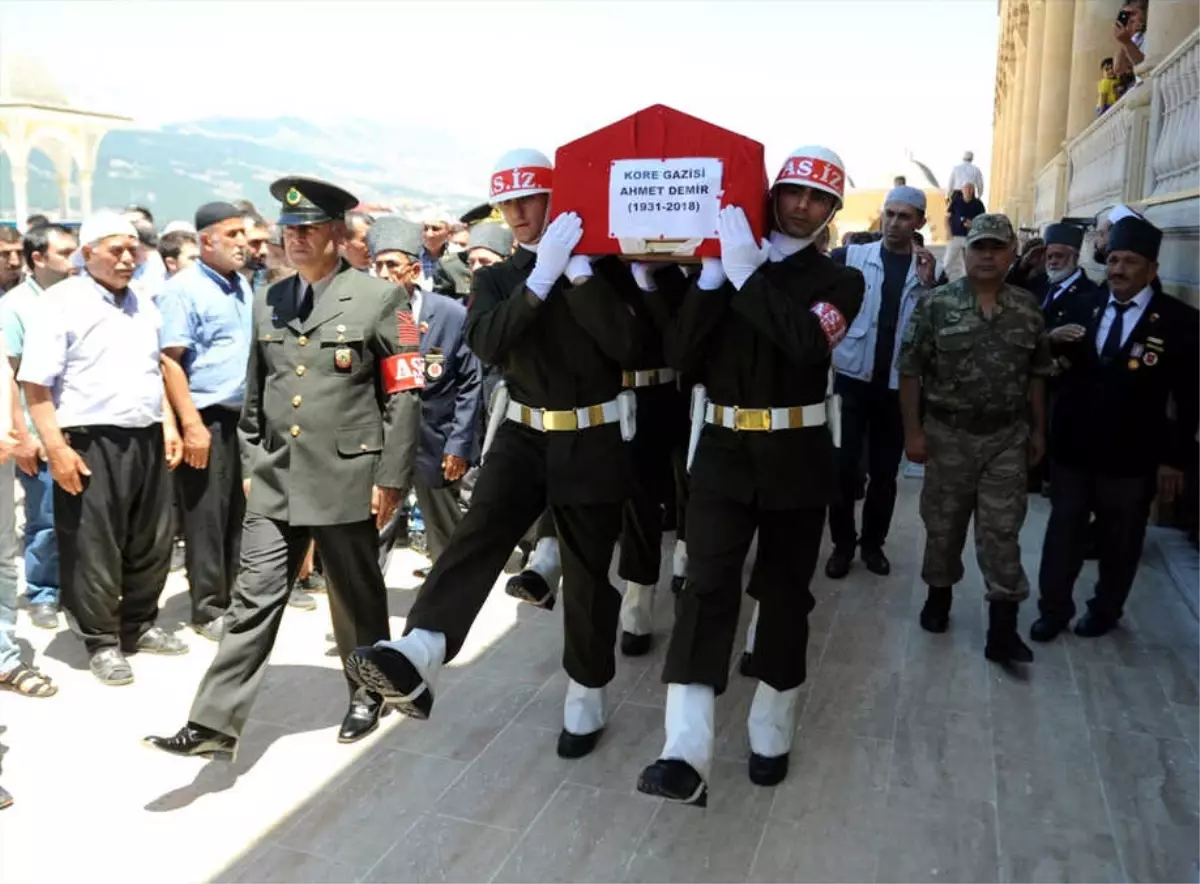 Kore Gazisi Son Yolculuğuna Uğurlandı