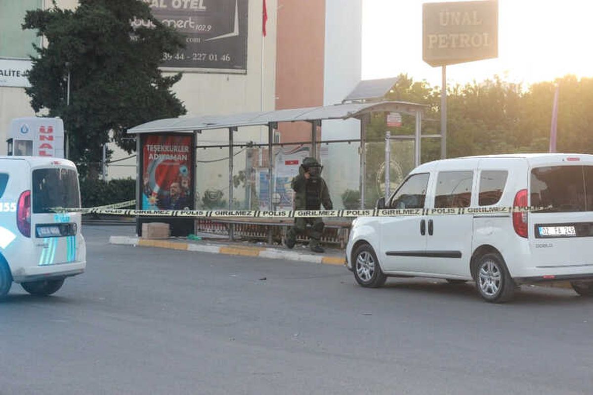 Adıyaman\'da Durakta Şüpheli Paket Paniği