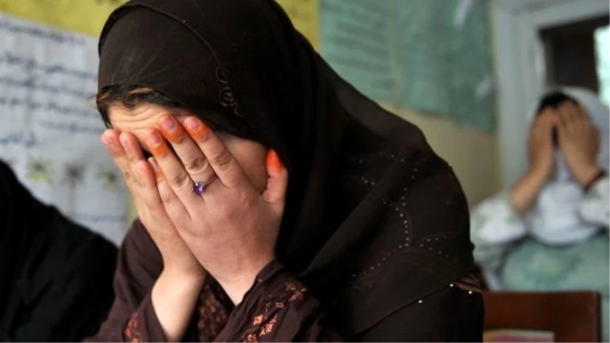 Afganistan\'da Kadın İntiharları Neden Yaygın?