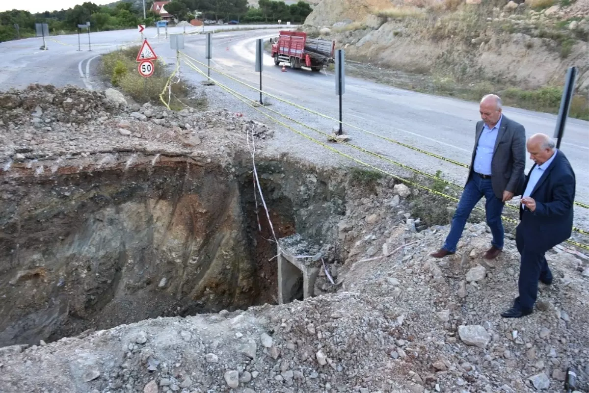 Başkan Bahçavan: "Dursunbey\'e Yakışır Bir Çevre Yolu Olacak"