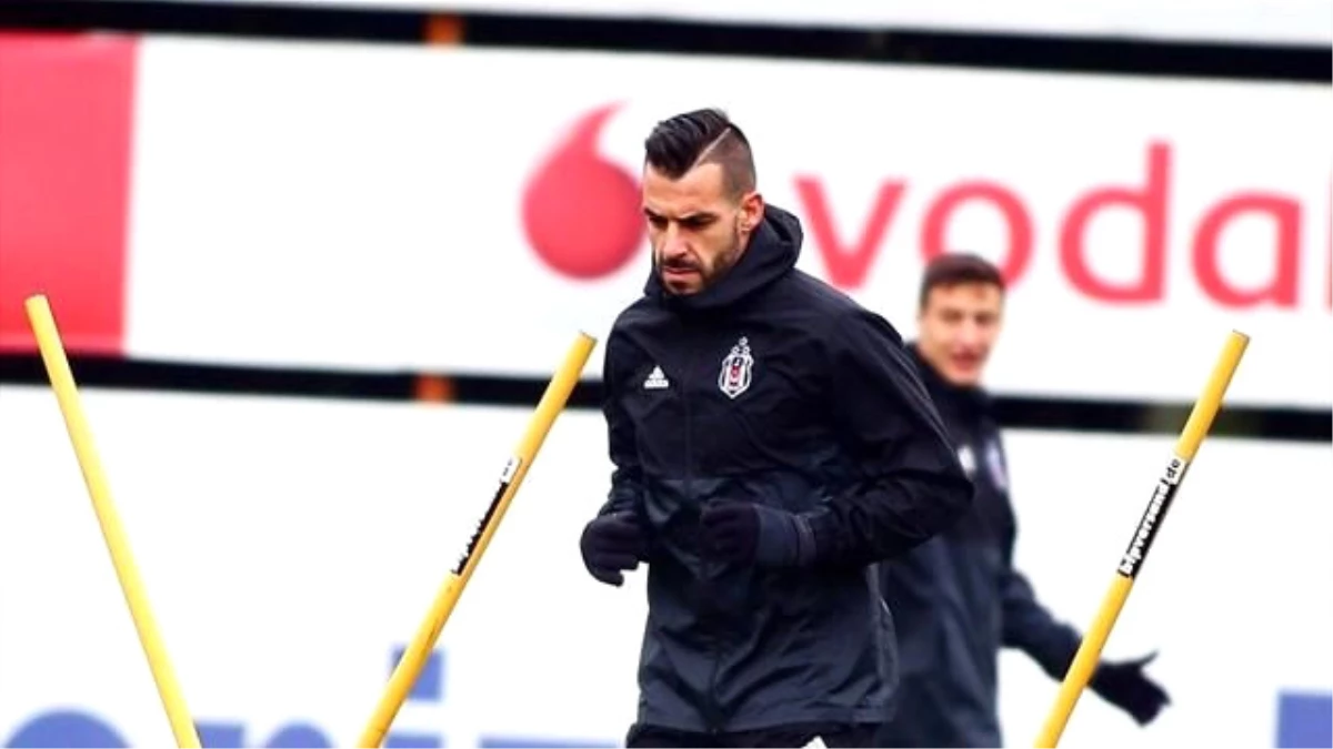 Beşiktaş\'ın Kamp Kafilesine Negredo Alınmadı