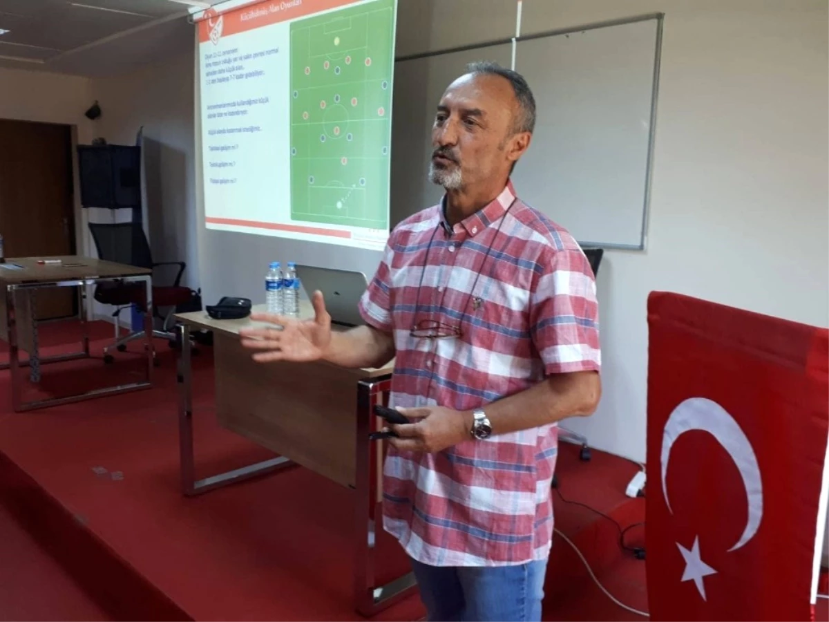 Erzincan\'da Zorunlu Bölgesel Antrenör Gelişim Semineri Yapıldı