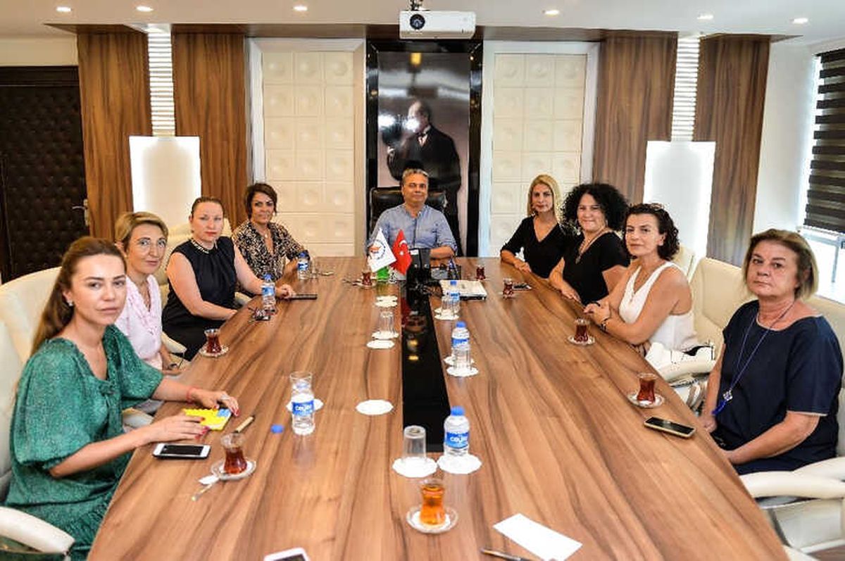 Kadın Girişimcilerden Başkan Uysal\'a Ziyaret