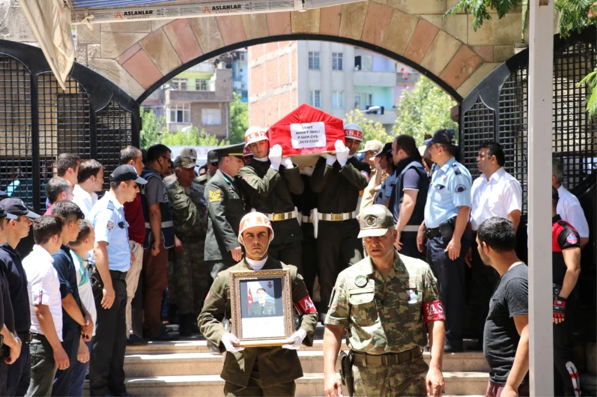 Kahramanmaraş Şehidini Ebediyete Uğurladı