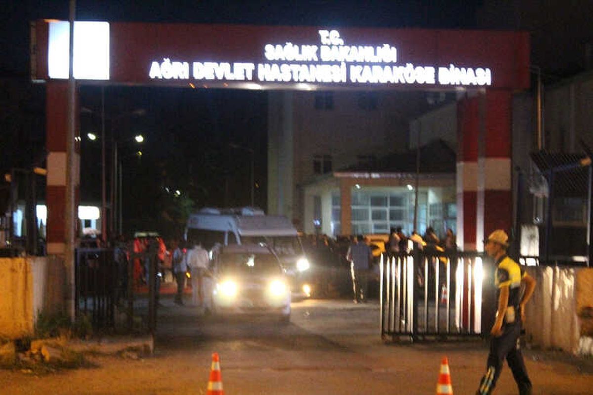 Leyla\'nın Cenazesi Ağrı Devlet Hastanesine Getirildi