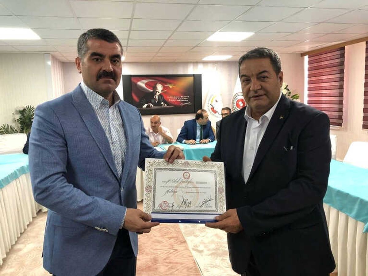 MHP Milletvekili Fendoğlu Mazbatasını Aldı