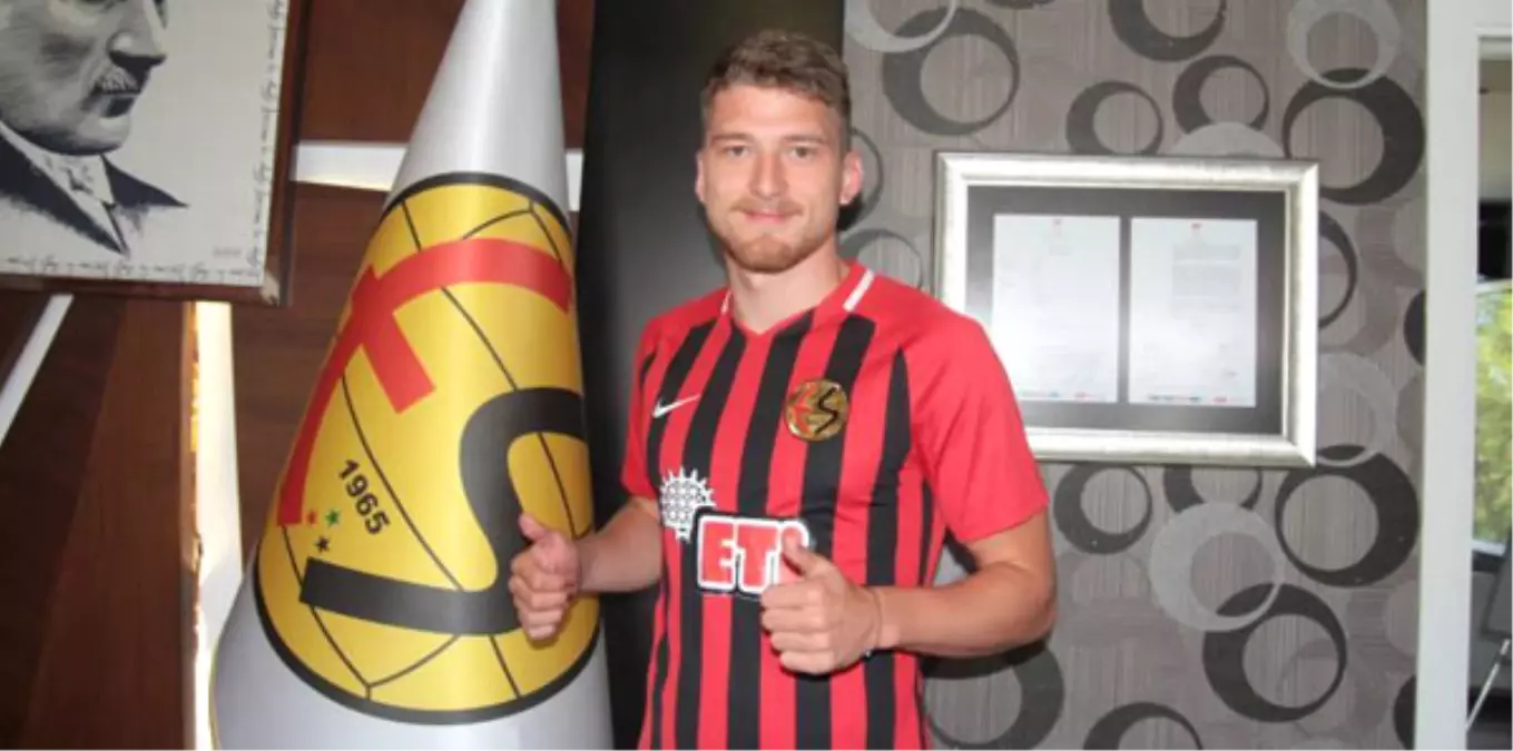 Semih Güler 3 Yıl Daha Eskişehirspor\'da!