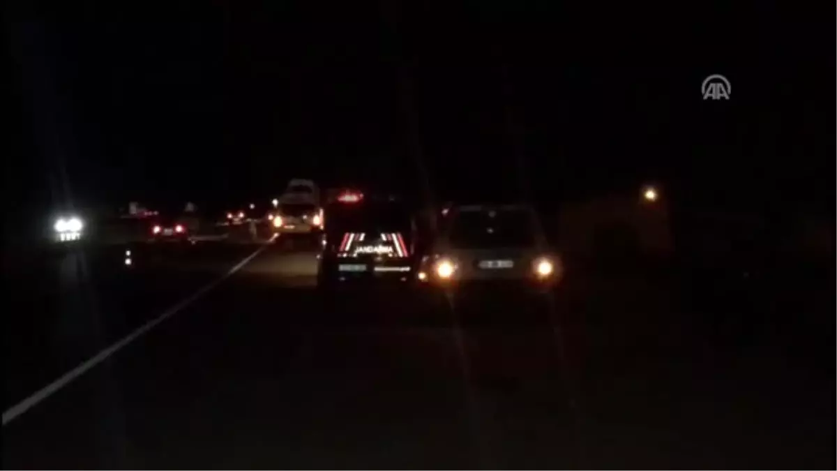 Trafik Kazası: 3 Yaralı