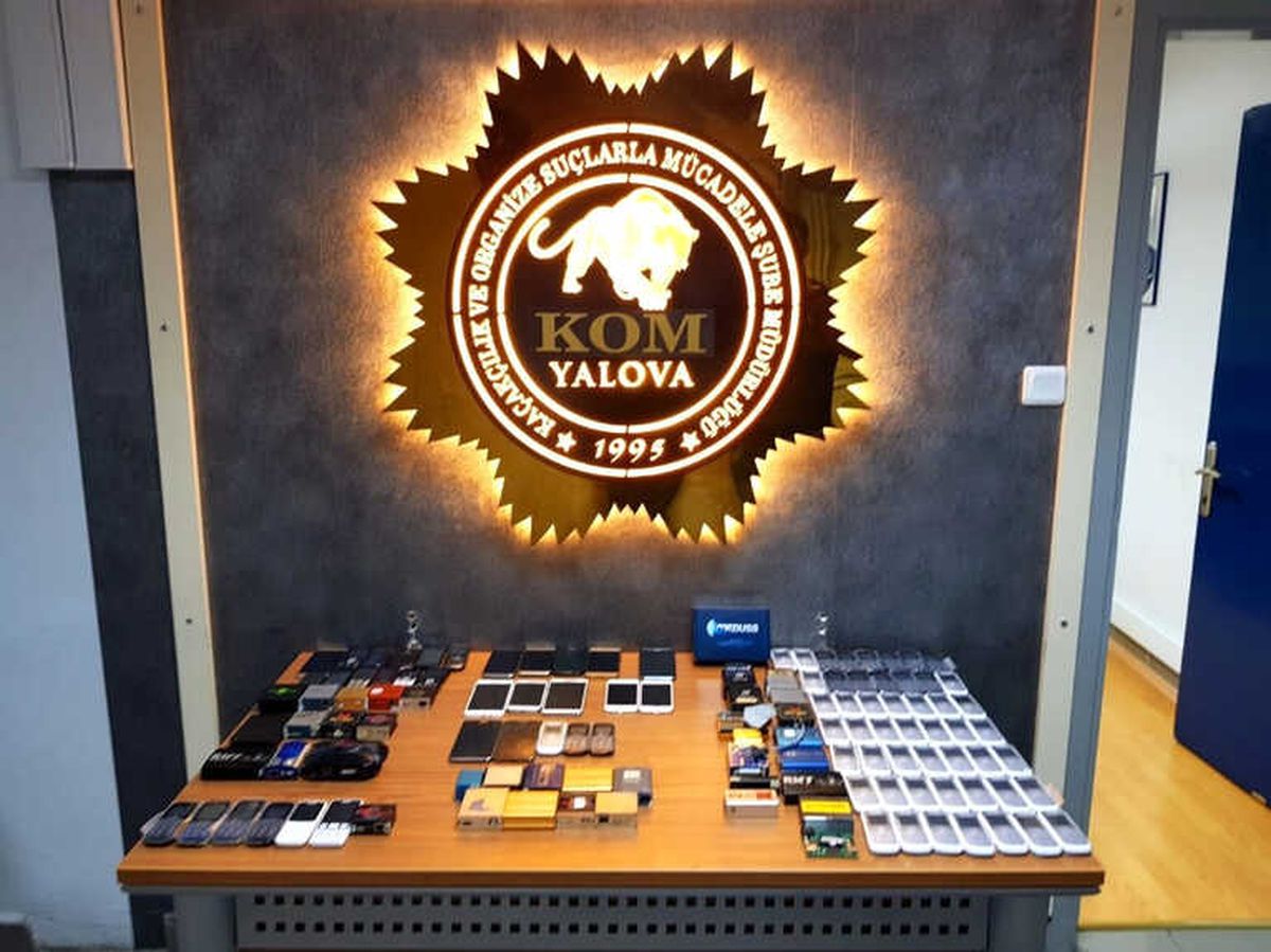 Yalova Polisinden "Klon" Telefon Operasyonu