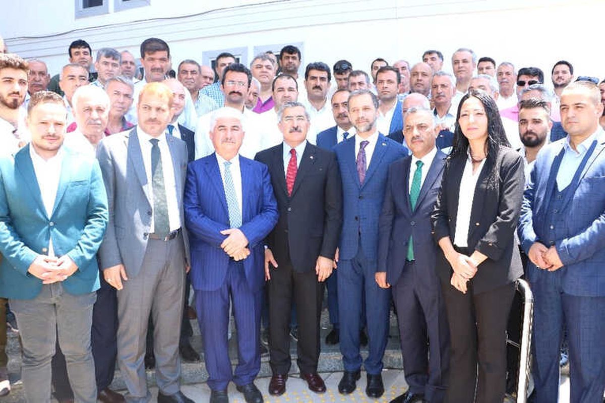 AK Parti Hatay Milletvekilleri Mazbatalarını Aldı