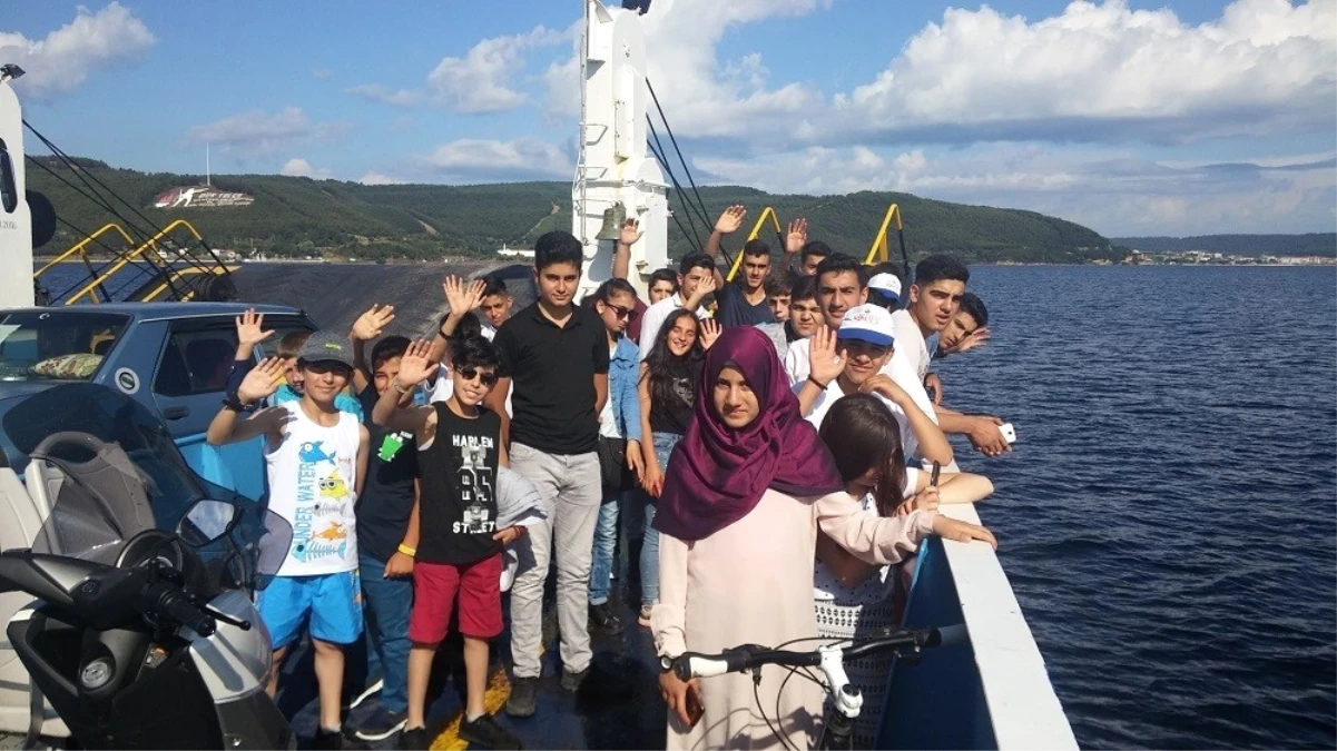 Başkaleli Öğrenciler İstanbul ve Çanakkale\'yi Gezdi