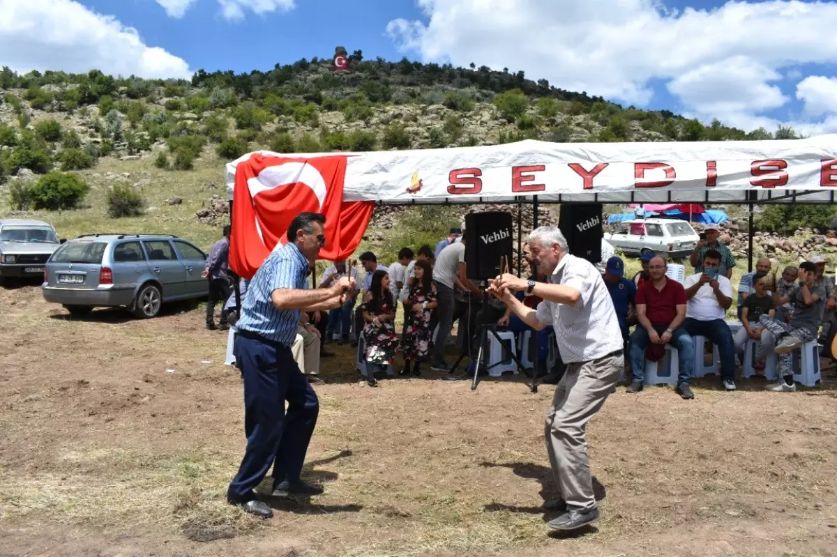 Başkan Tutal , Tepecik Ve Madenli Yayla Şenliklerine Katıldı