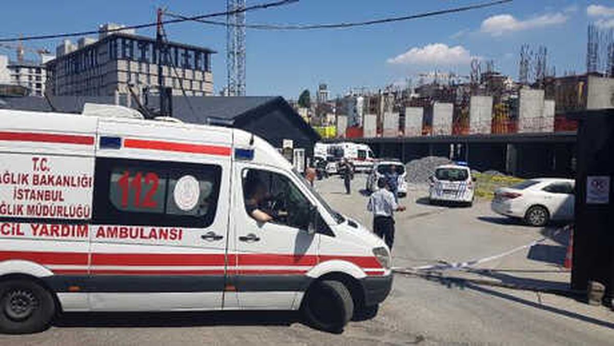 Beyoğlu\'nda Korku Dolu Anlar: Eylem İçin Vince Çıktı Bayıldı